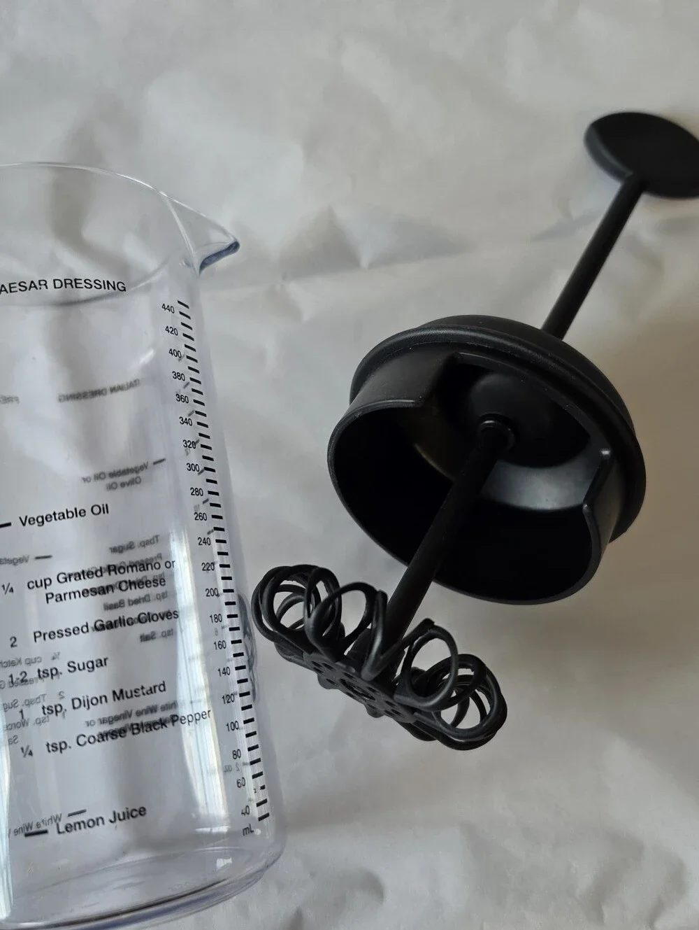The Pampered Chef Measure Mix & Pour Salad Dressing Mixer Maker Retired #2265
